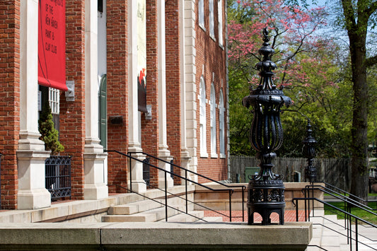 Urns outside New Haven Museum