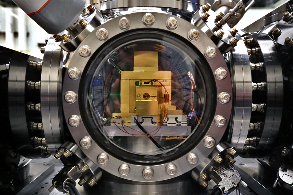 Apparatus inside Wright Laboratory at Yale University