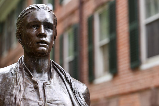 Nathan Hale statue outside Yale’s Connecticut Hall