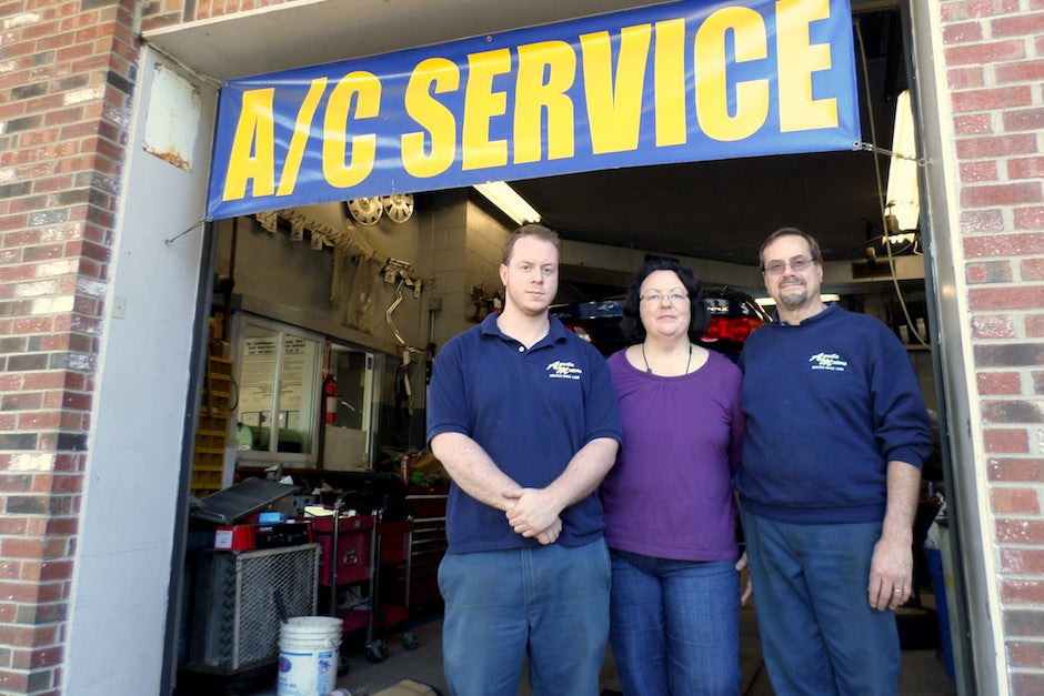 Aquila Family - Tom Jr., Maurna, and Tom Sr.