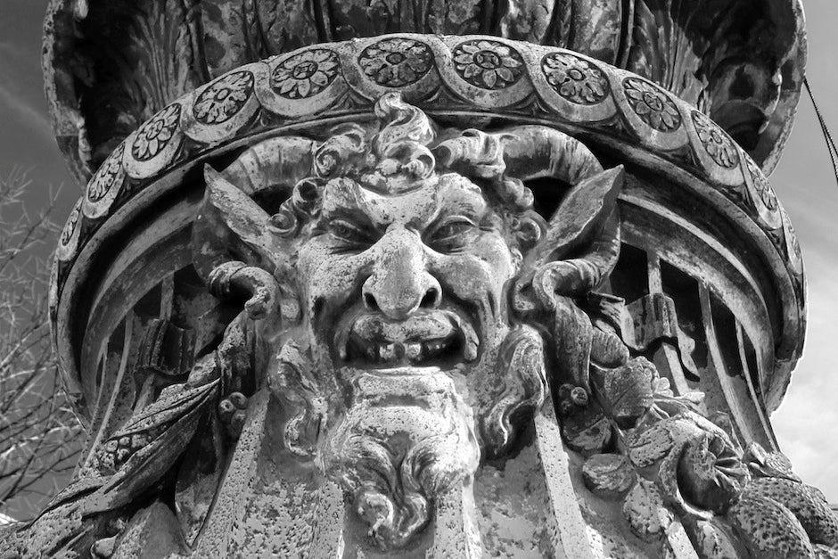 🗿 Creature Features