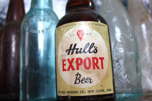 Hulls bottle photographed by Colin Caplan